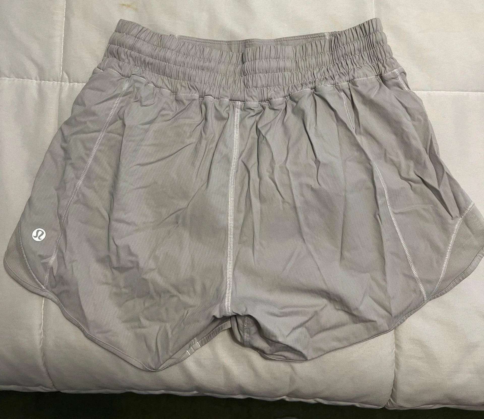 White Shorts - Image 4