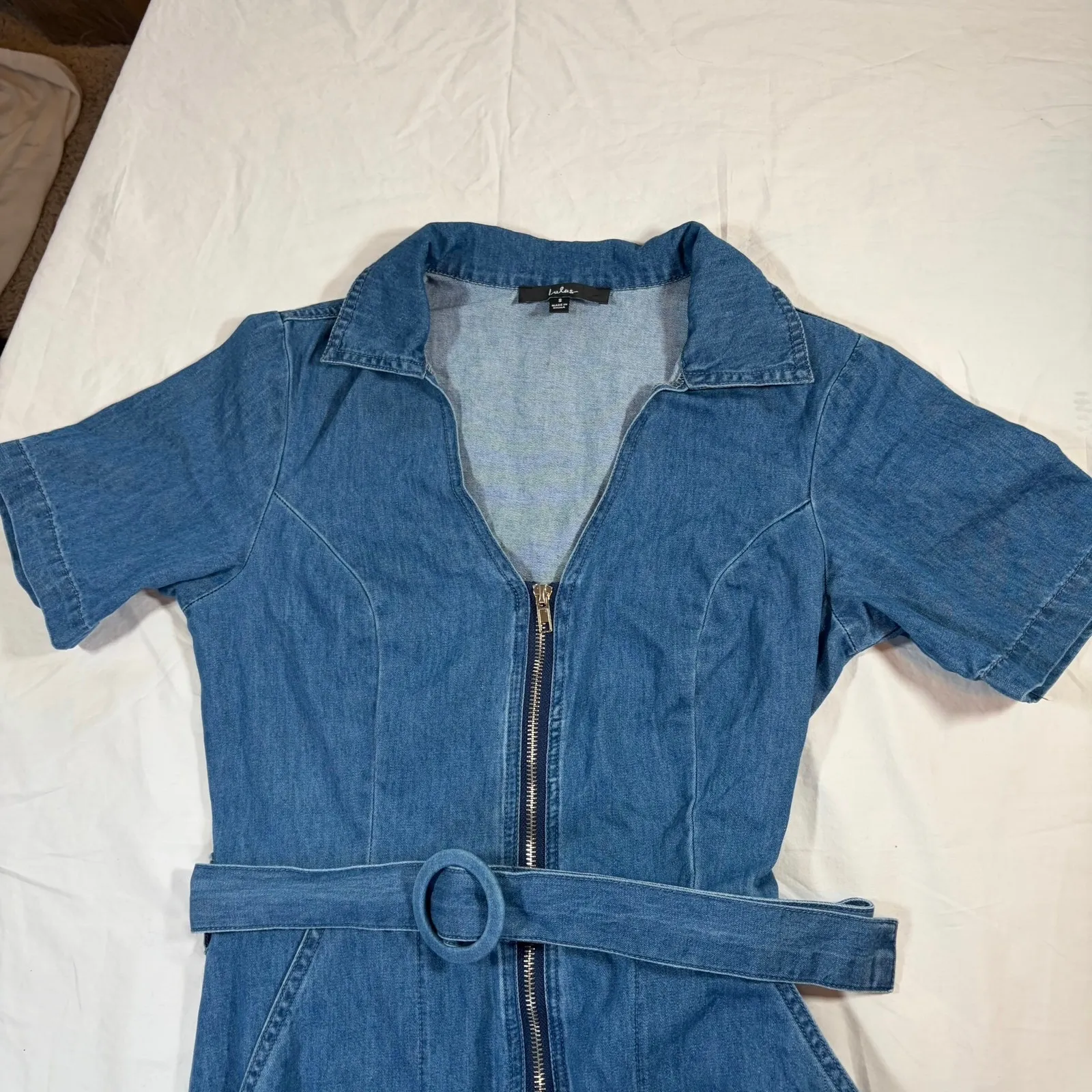 Lulu’s short sleeve denim jumper zip front. Size S. - Image 7