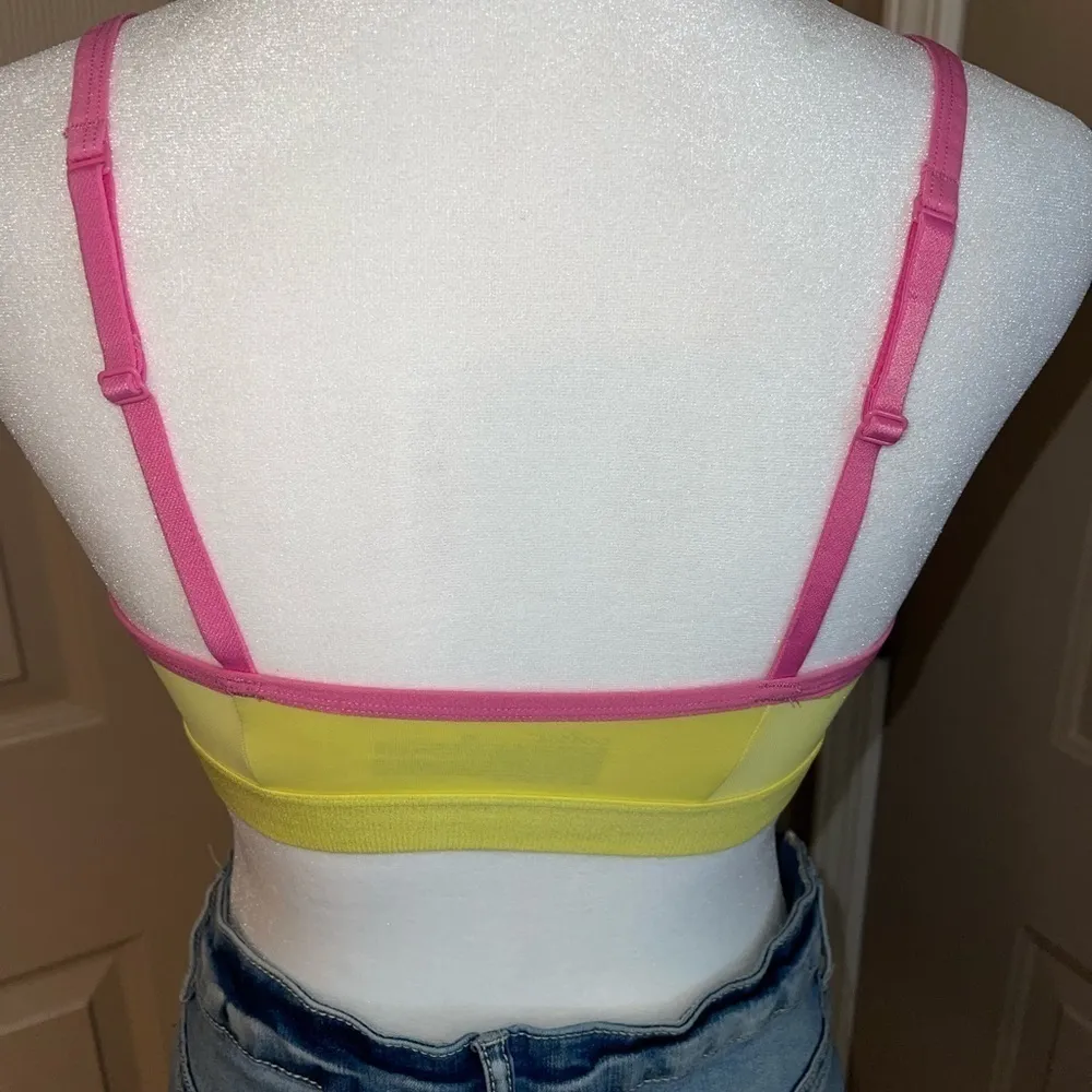 Colsie lined bralette in yellow with pink trim. Size XS - Image 7