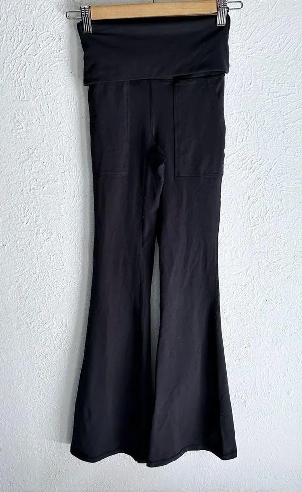 OFFLINE By Aerie The Hugger High Waisted Foldover Flare Legging Black XS - Image 3