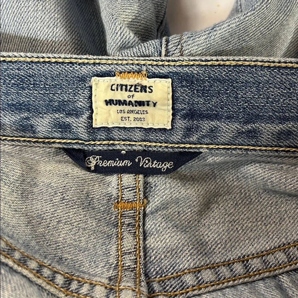 CITIZENS OF HUMANITY Emerson Slim Boyfriend Jeans Light Wash Distressed Size 28 - Image 4