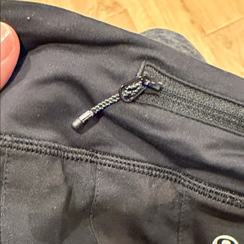 Lululemon pace setter‎ black camouflage skirt size 6 - Image 4