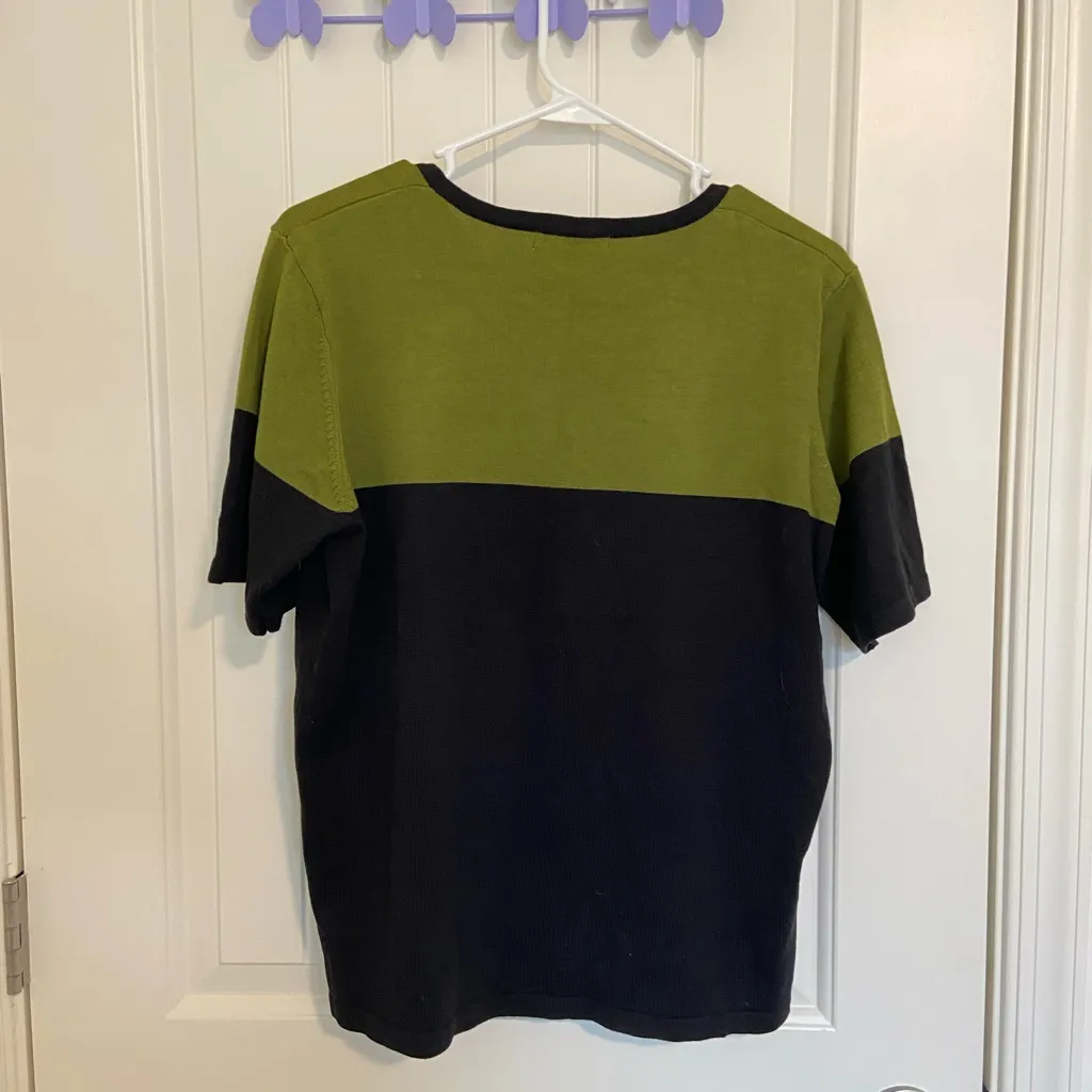 EUC Dress Barn women’s dual colored‎ olive green black crewneck sweater large - Image 5