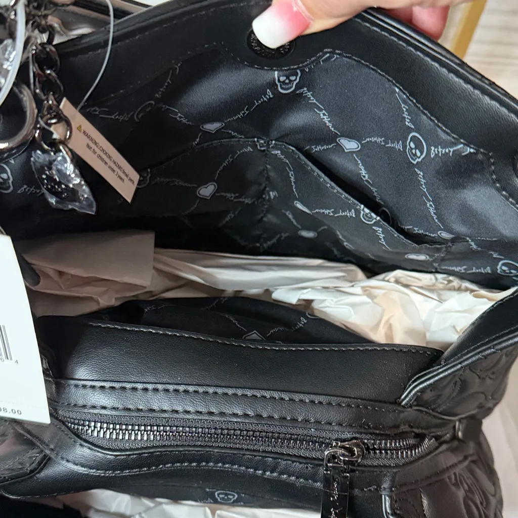 Betsy Johnson black skulls, martini charm brand new - Image 7