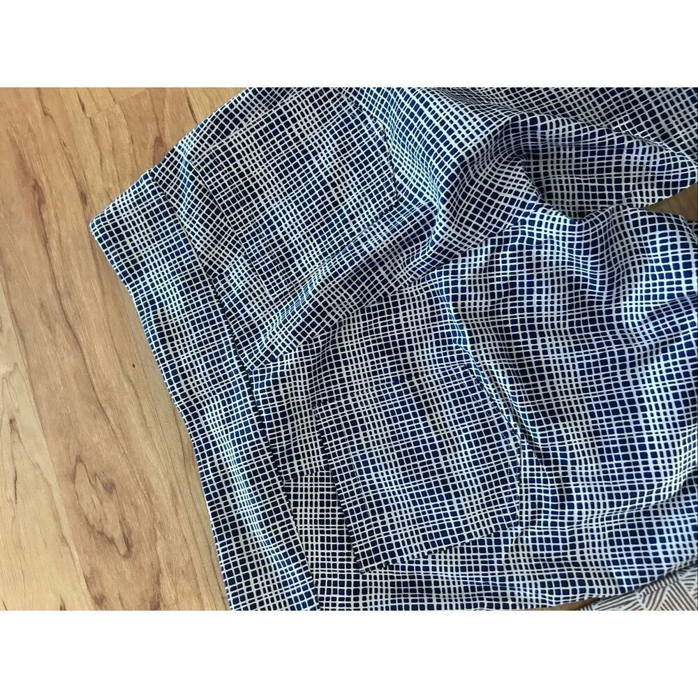 J. McLaughlin size 4 Gingham Stretch Navy/White Check Straight Leg Pants - Image 3
