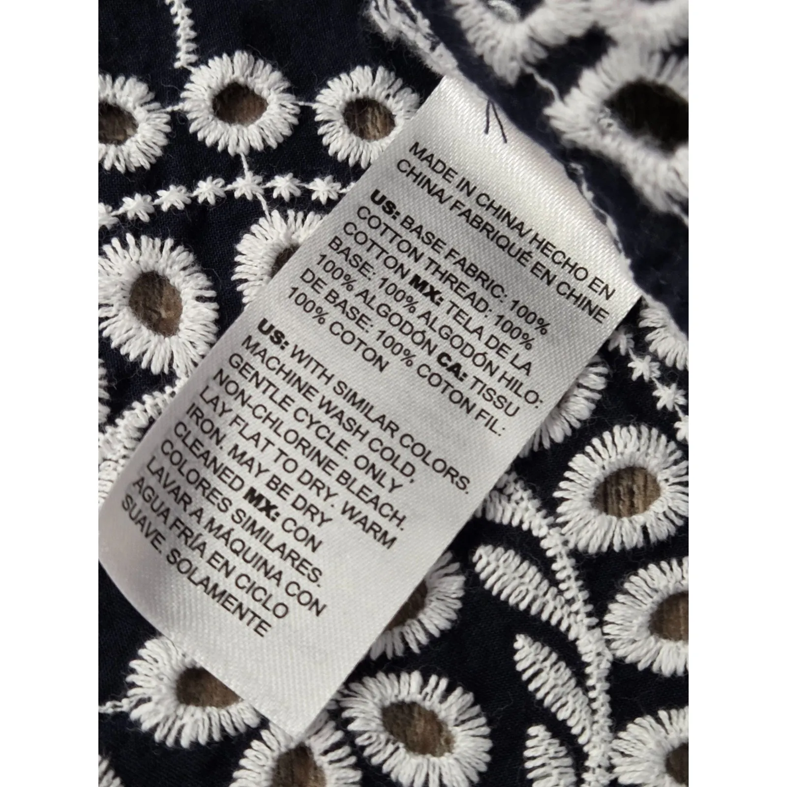 Chicos Eyelet Billow Button Down Long Sleeve Shirt Navy White Embroidery 3 - XL - Image 3