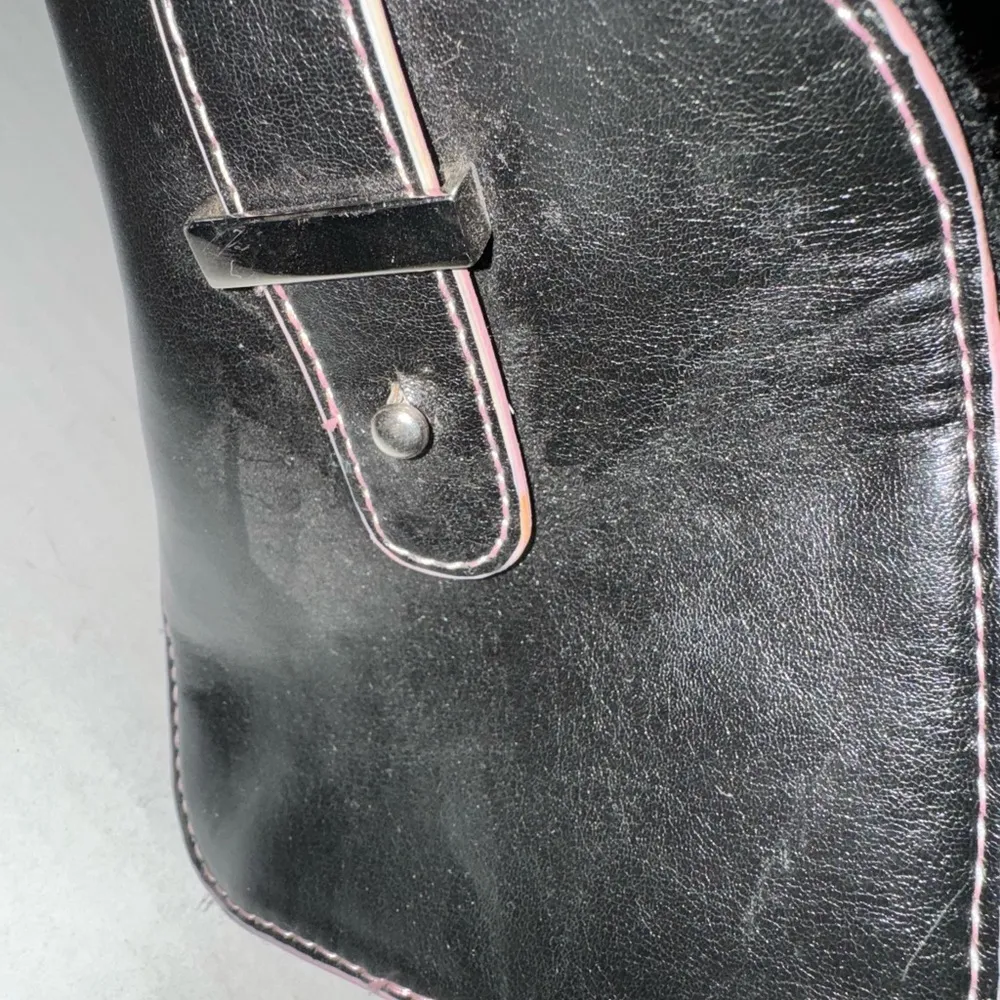 Montreal designers Matt & Nat black with pink piping, top handle bag. - Image 4