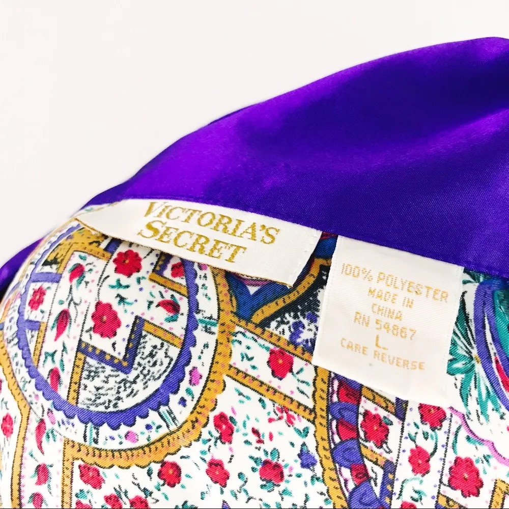 Vintage VS Satin Scarf Print Nightshirt | Size L - Image 10