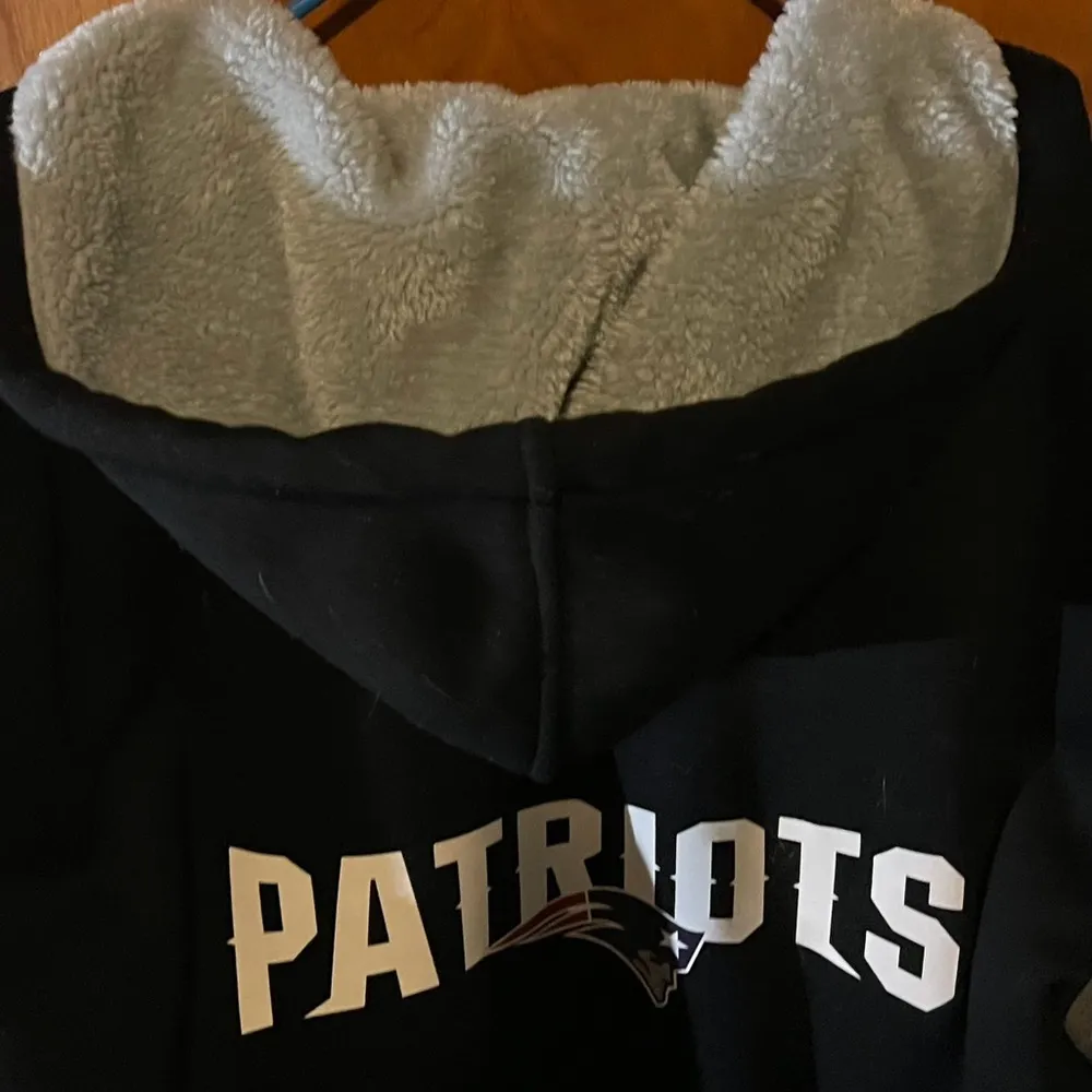 NFL New England Patriots Football Hoodie fleece Jacket 100% polyester - Image 5
