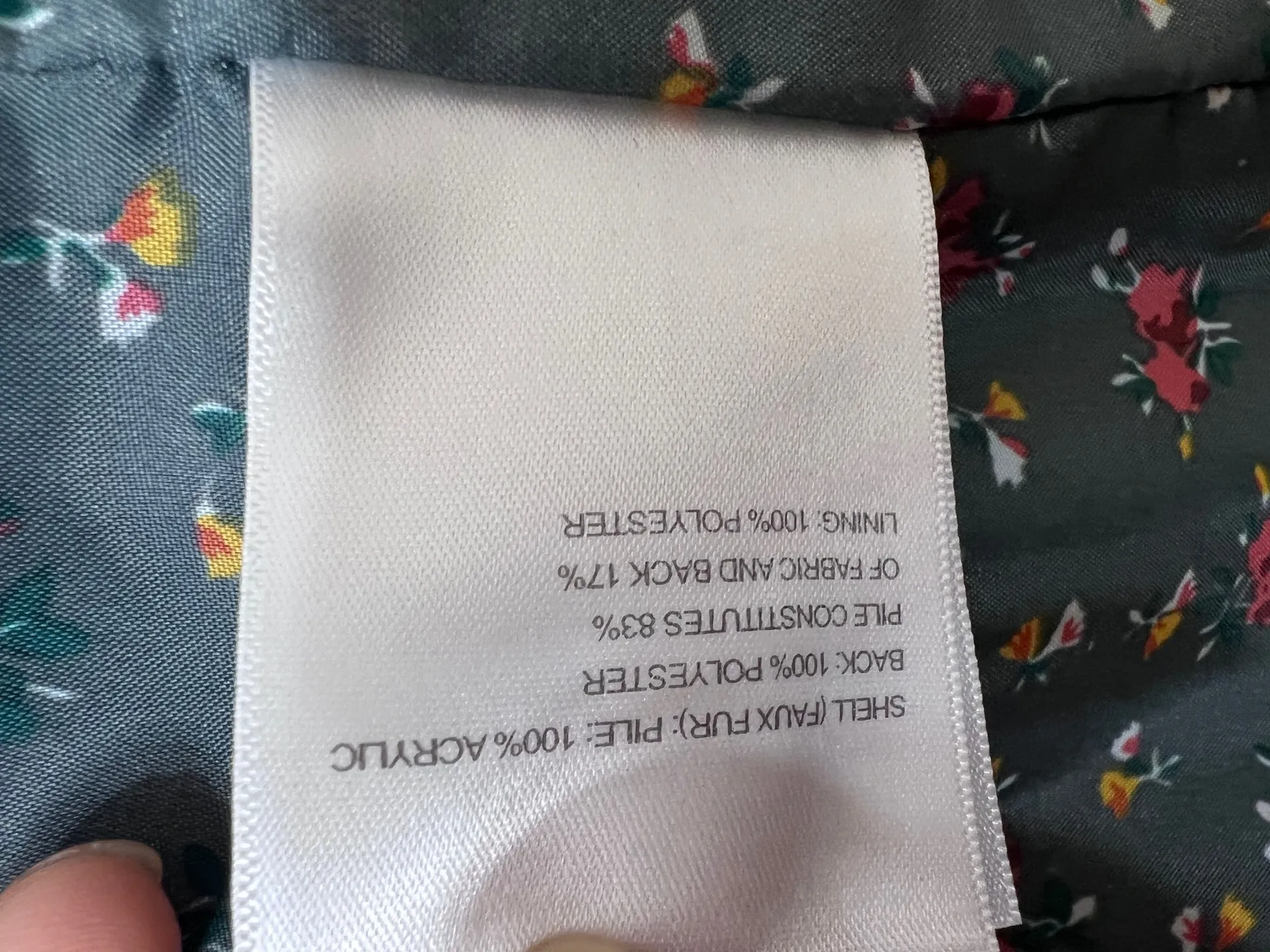 Laundry by designe Faux Fur Vest - Image 9