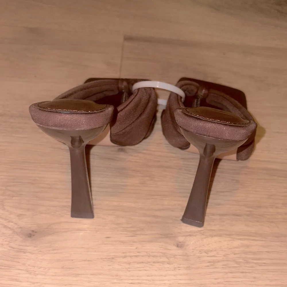 SHEIN square front toes brown Women's Mules size 5.5 - Image 6