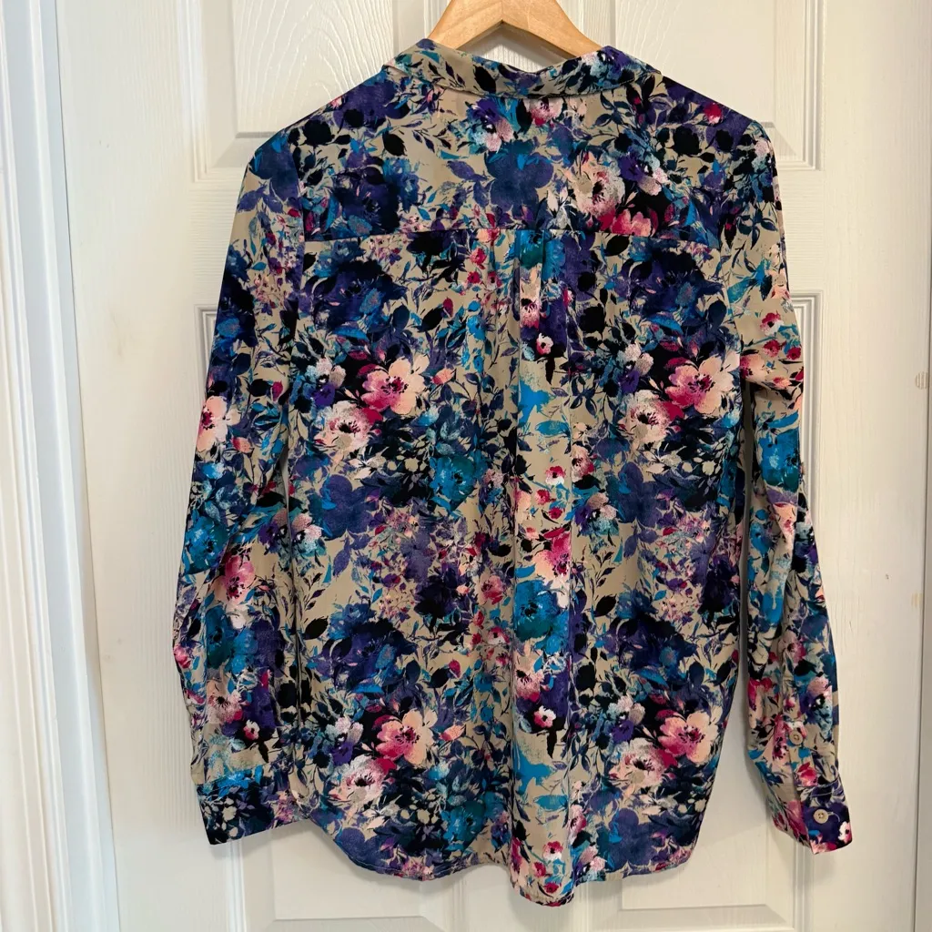 Like New Dana Buchman Multicolor Floral Button Up Blouse - Image 4