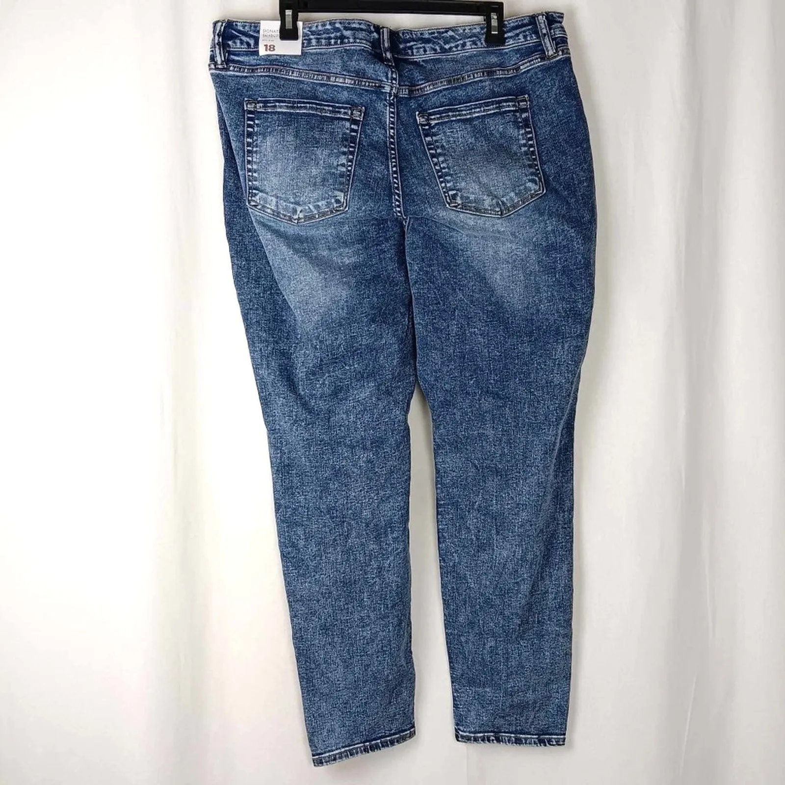 Lane Bryant Signature Mid-Rise Fit Skinny Jean Size 18 NWT - Image 2