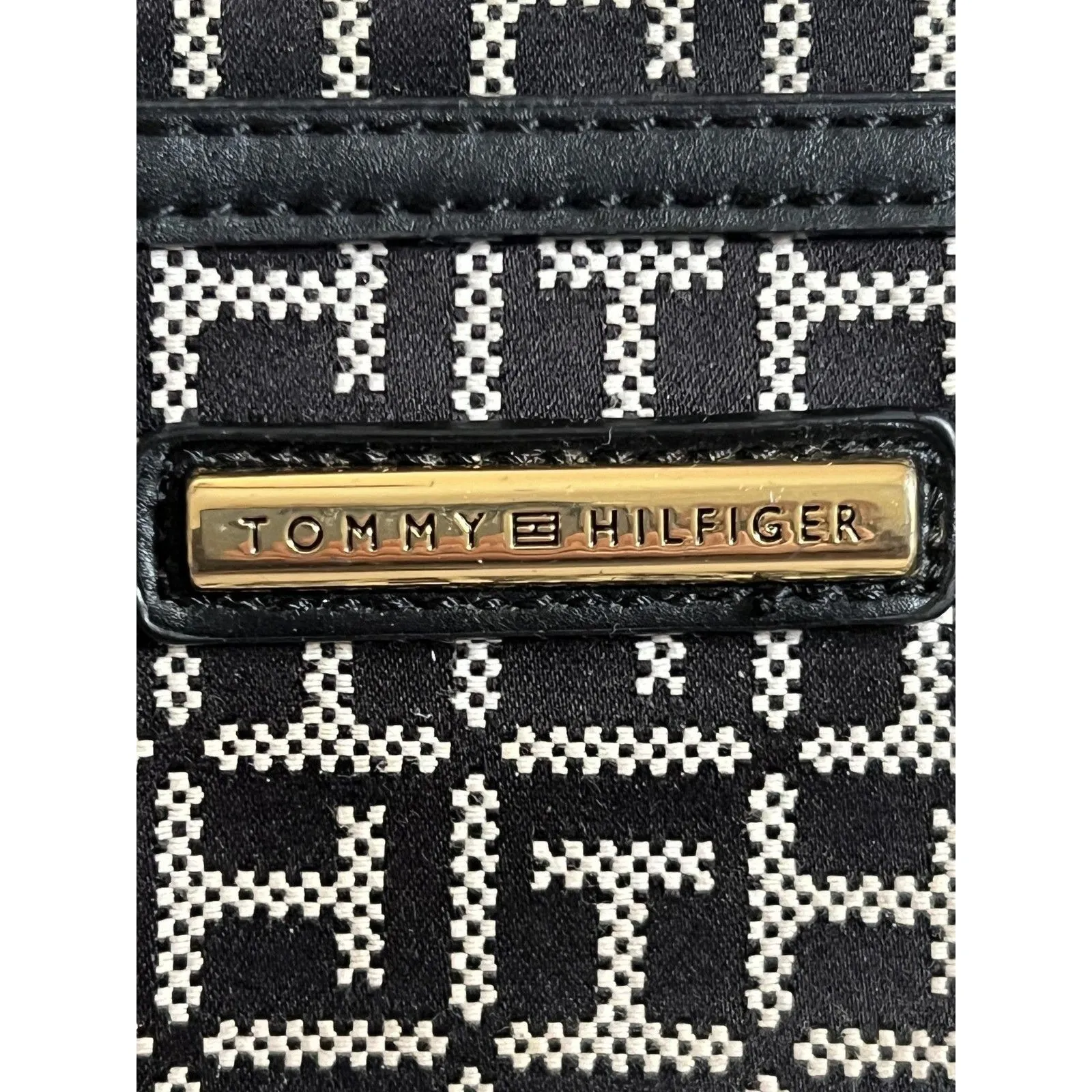 Tommy Hilfiger Wristlet Clutch Bag Womens One Size Black White TH Monogram Zip - Image 2