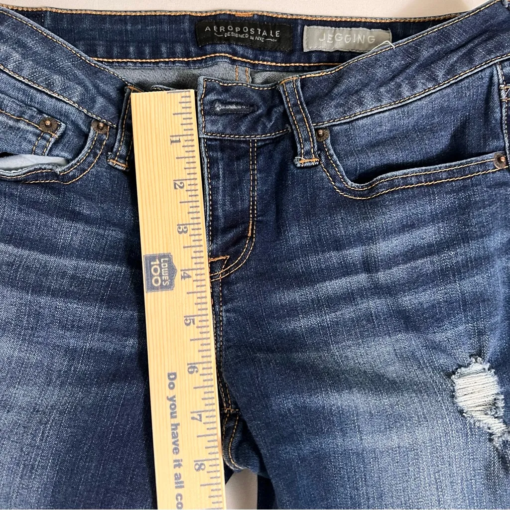 NWOT Aeropostale‎ Dark Wash Distressed Skinny Jeans Denim Ladies Size 4 Short - Image 4