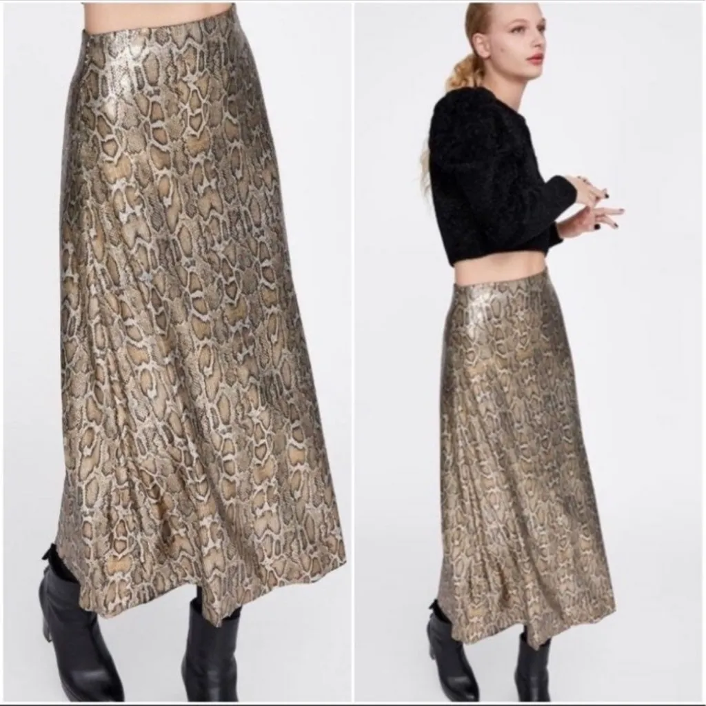 NWT Zara sequin python print skirt - Image 5