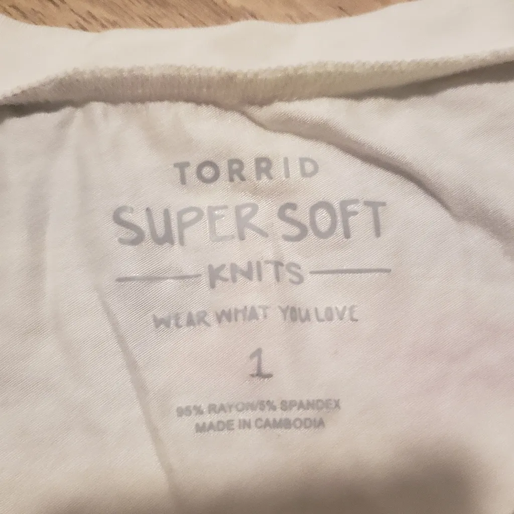 🆕 Torrid NWT Plus 1 1X Perfect Tee Super Soft Tie Dye Print T-Shirt Top NEW - Image 8