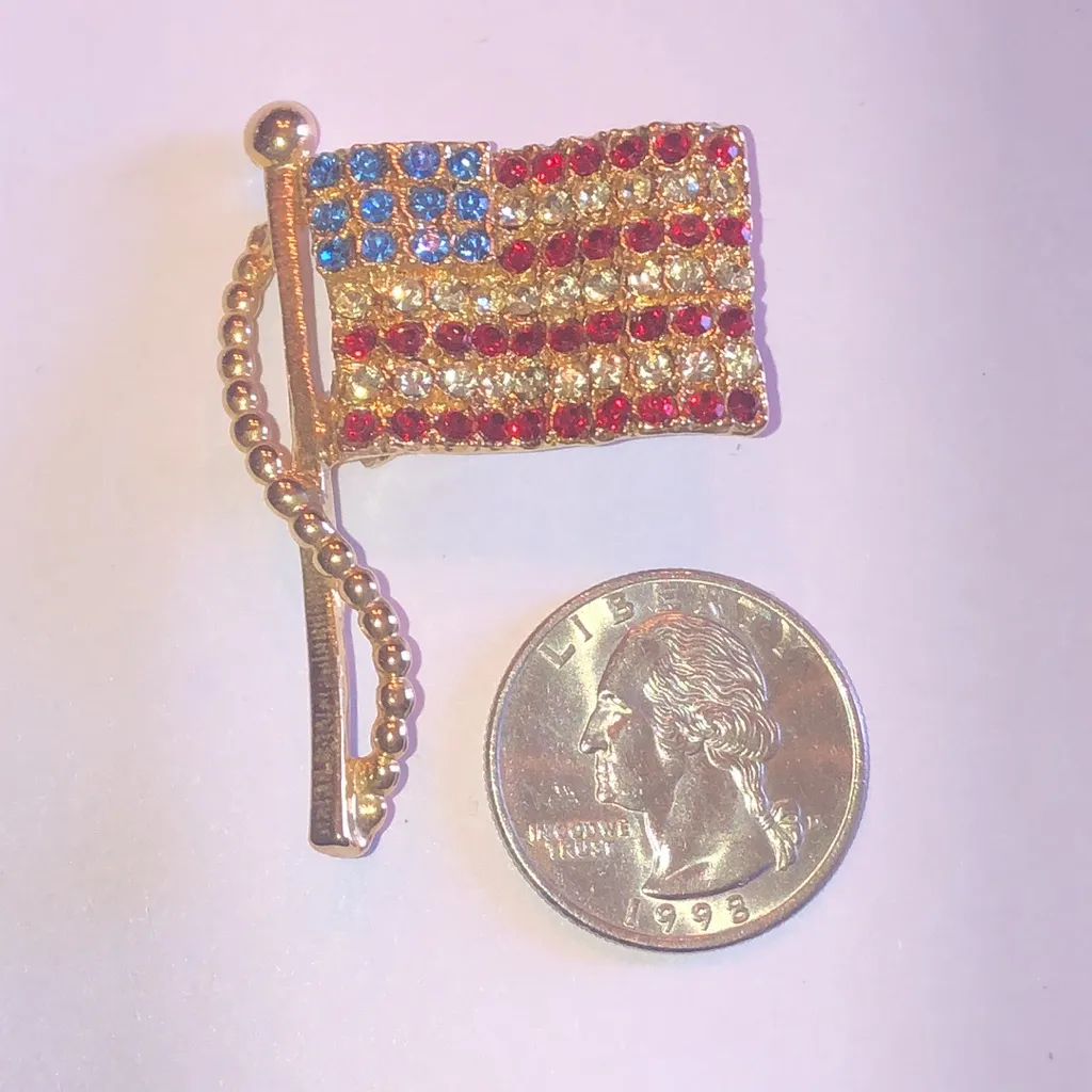 Angel Brand Gold Tone CZ Rhinestone American Flag Retro Boho Brooch Red - Image 3
