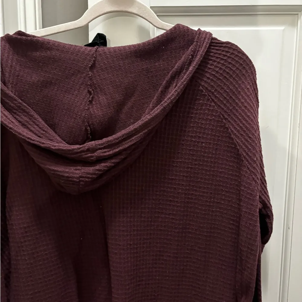 Out from under urban outfitters pullover sweatshirt - Burgundy size small - Image 2