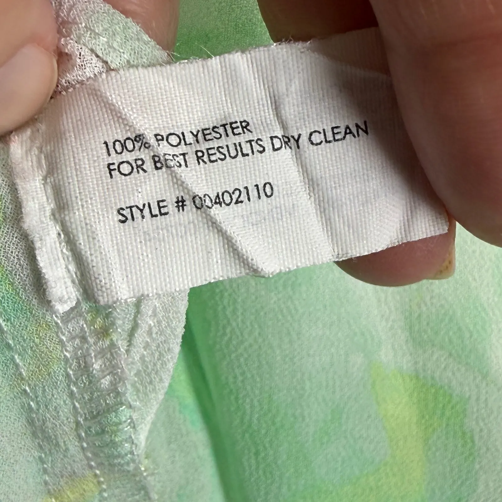 Club Monaco Women S P Pleated Tank Top Green Yellow Watercolor Print - Image 6