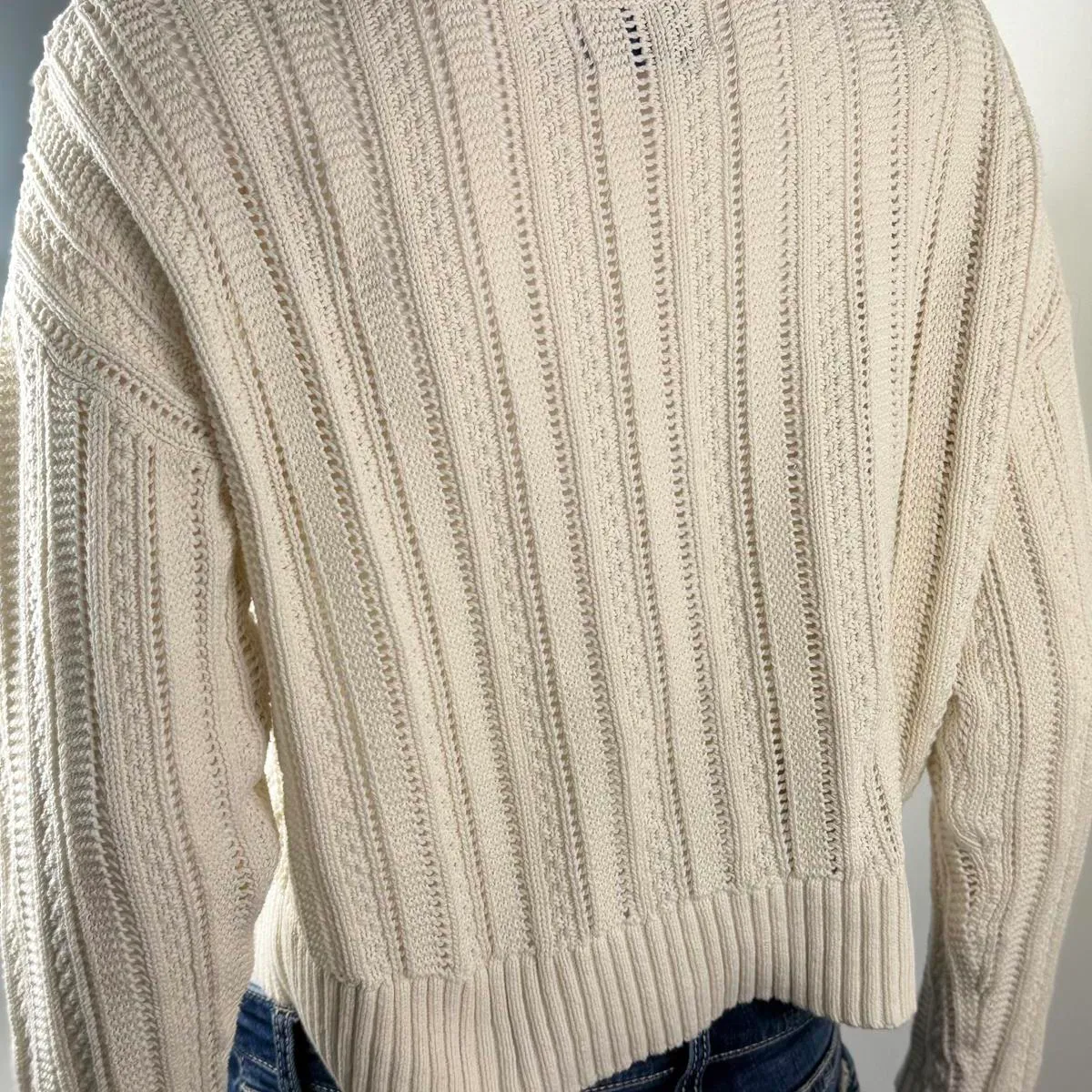 Old Navy Cute  Sweater Size S - Image 4