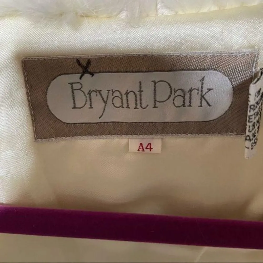 Vintage Bryant park french white rabbit fur coat / jacket small - Image 10