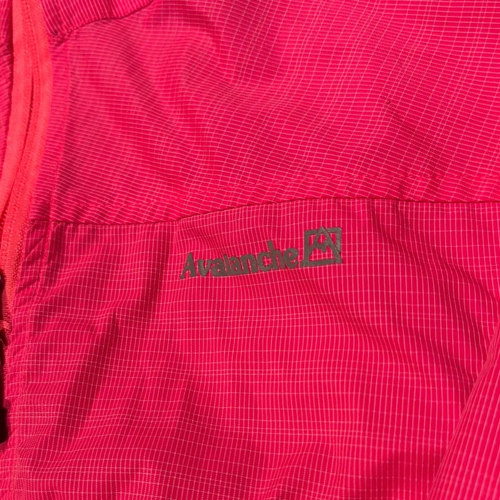 Avalanche Pink Ski Jacket with High Collar and Full-Length Zipper - Image 2