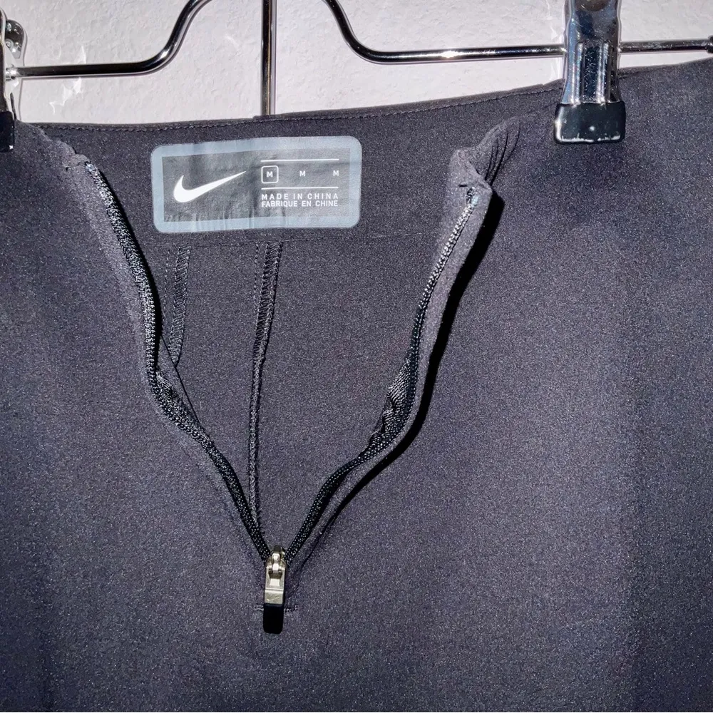 NIKE City Ready Highwaisted Fleece Pant with Snap Buttons Down Leg Size M - Image 7