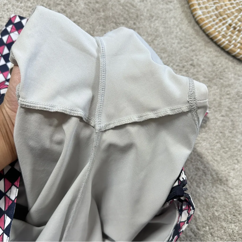 Nvo by Lanctot Women’s Navy Blue Diamond Patterned Poly Spandex Golf Skort 10 Pink - Image 6