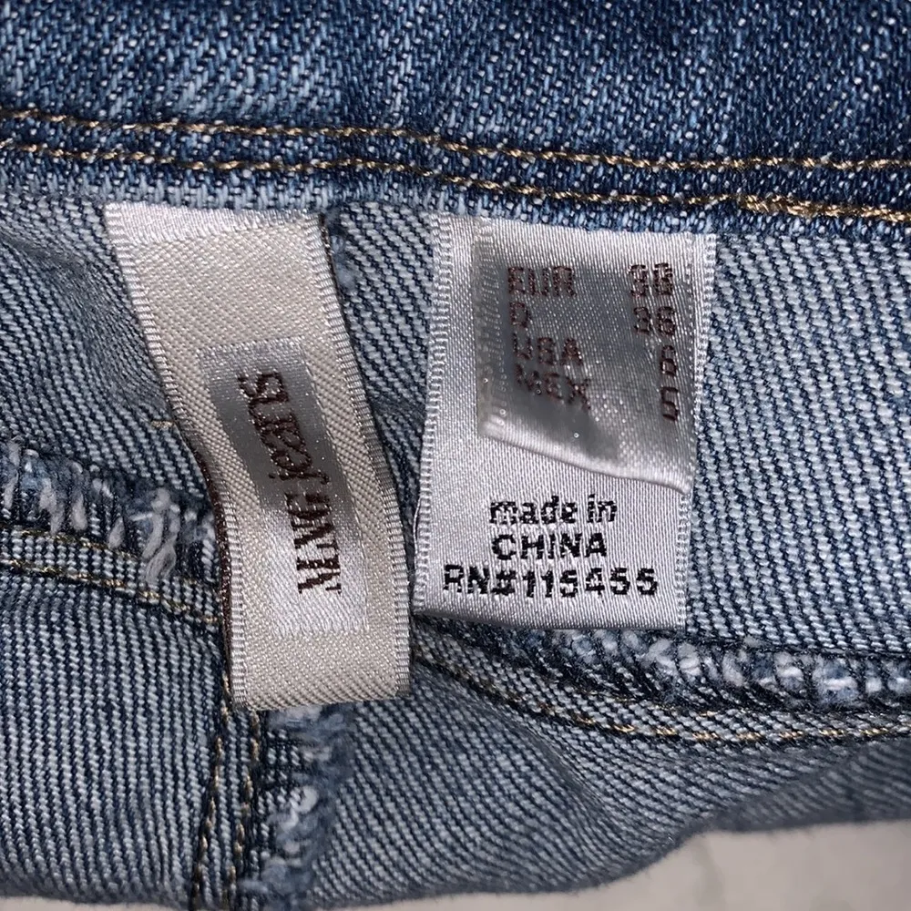 MNG Size 6 Jean Shorts - Image 9