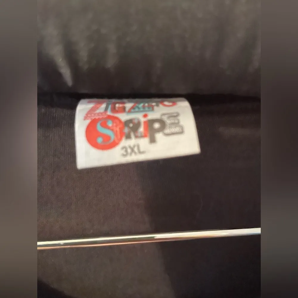 Lot of 4 Layering Shirts‎ in 3X Black - Image 2