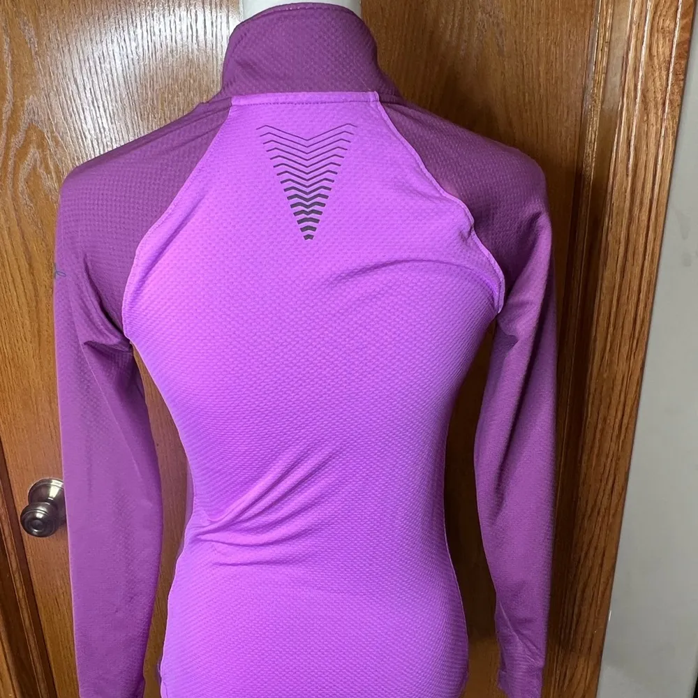 Women’s under armour 1/2 zip pull over XS - Image 11