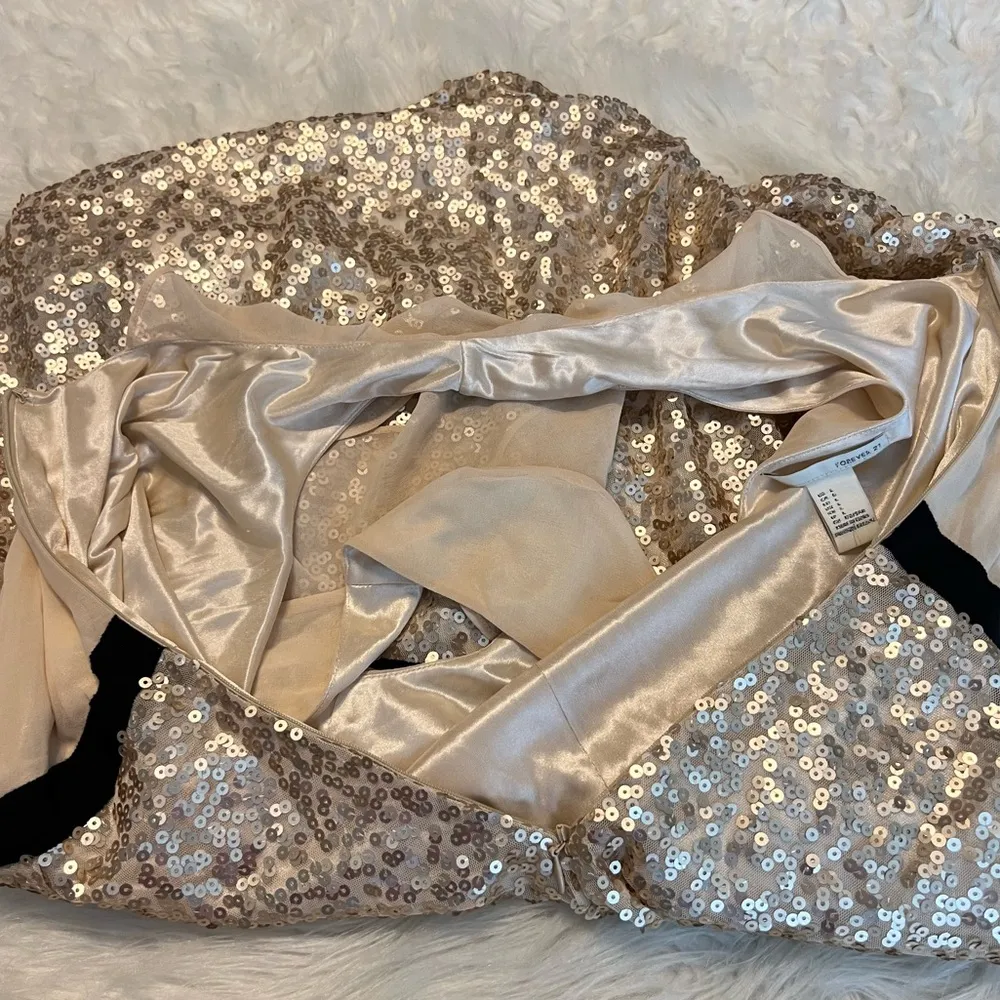 Forever 21 Gold Sequin Dress Size Large Light Beige Cream Color Feminine Flirty - Image 9