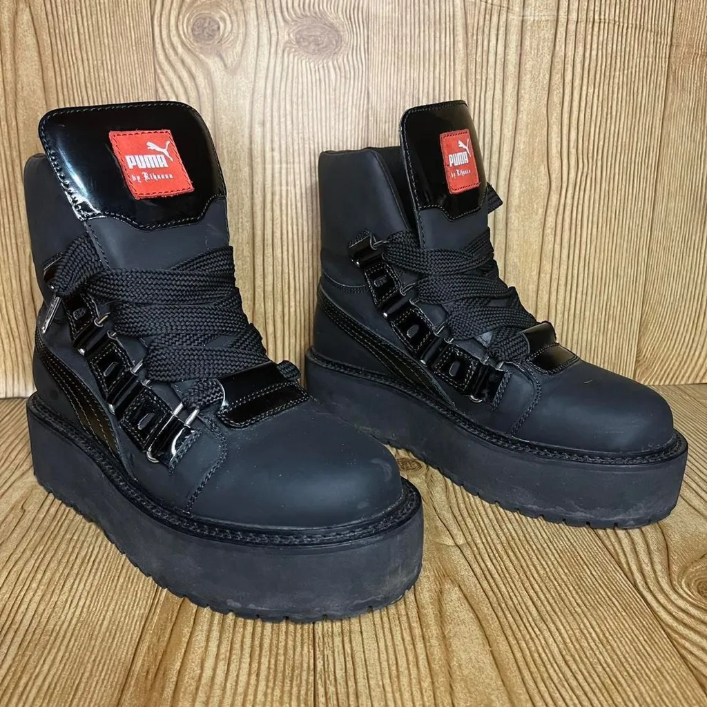 Puma x Fenty by Rihanna SB Black eyelet sneaker platform boots M7 W8 rare Size 8 - Image 2