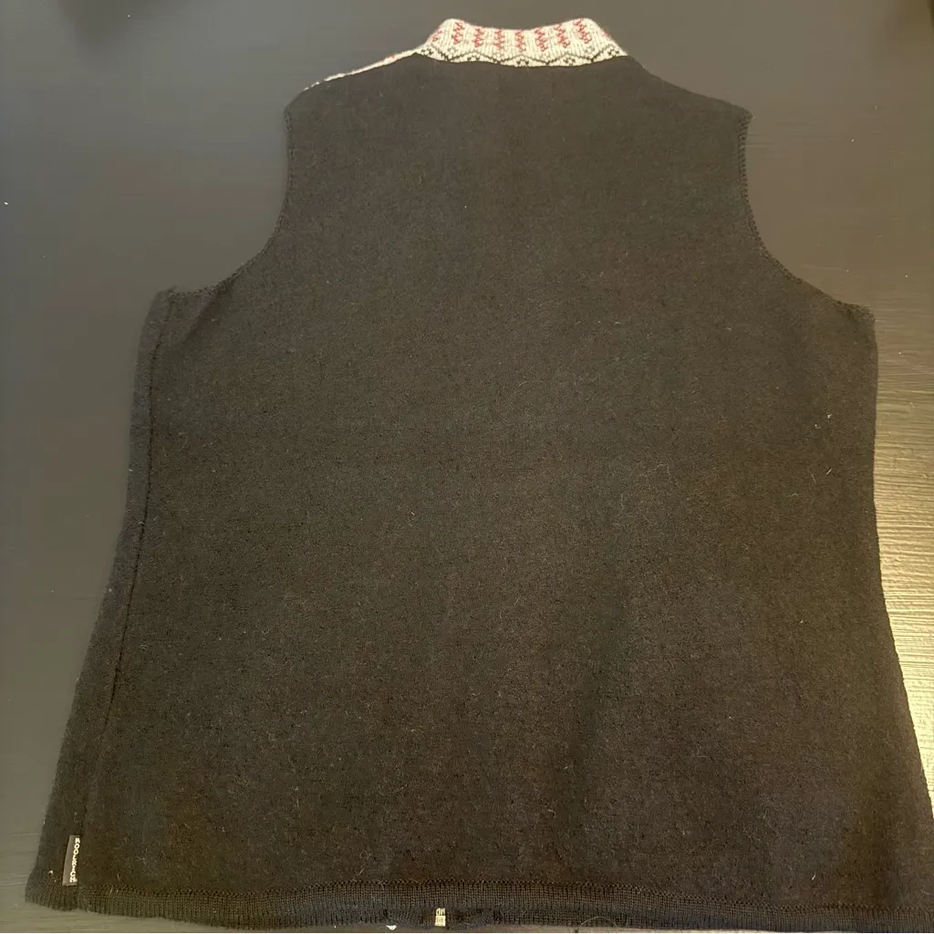 Woolrich  wool sweater Vest with Patterned Collar - Image 4