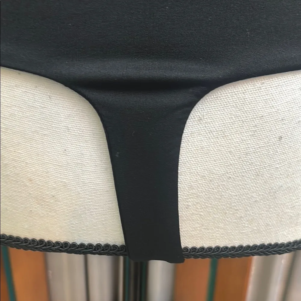 No Boundaries Black V Neck Bodysuit - Image 9