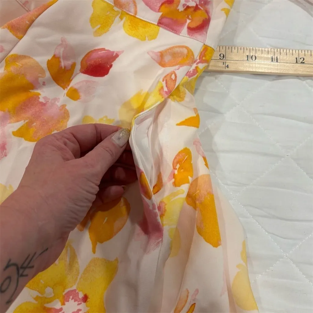 Lane Bryant Women's Floral Dress Size 14 Short Sleeve V-Neck - Image 7