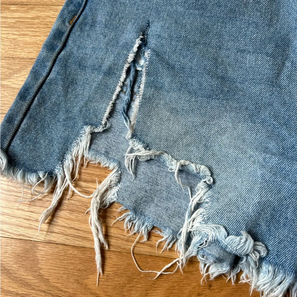 Superdown Blue Denim Distressed High Waisted Shorts Size 26 - Image 8