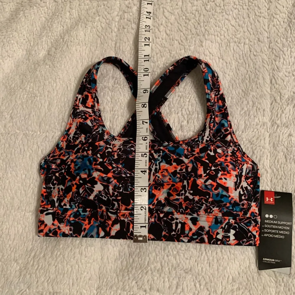 Under Armour Cross-Back Sports Bra - Image 12
