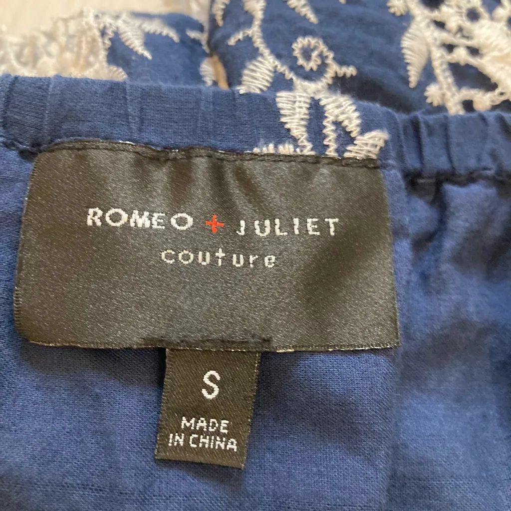 Romeo & Juliet Couture Navy Lace Romper | Size Small - Image 5