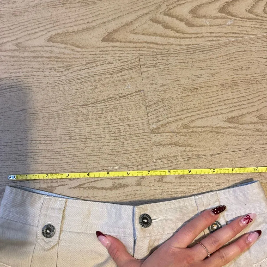 Liz Claiborne LizSport high-waisted shorts size 6, vintage pleated khaki 100% co - Image 6