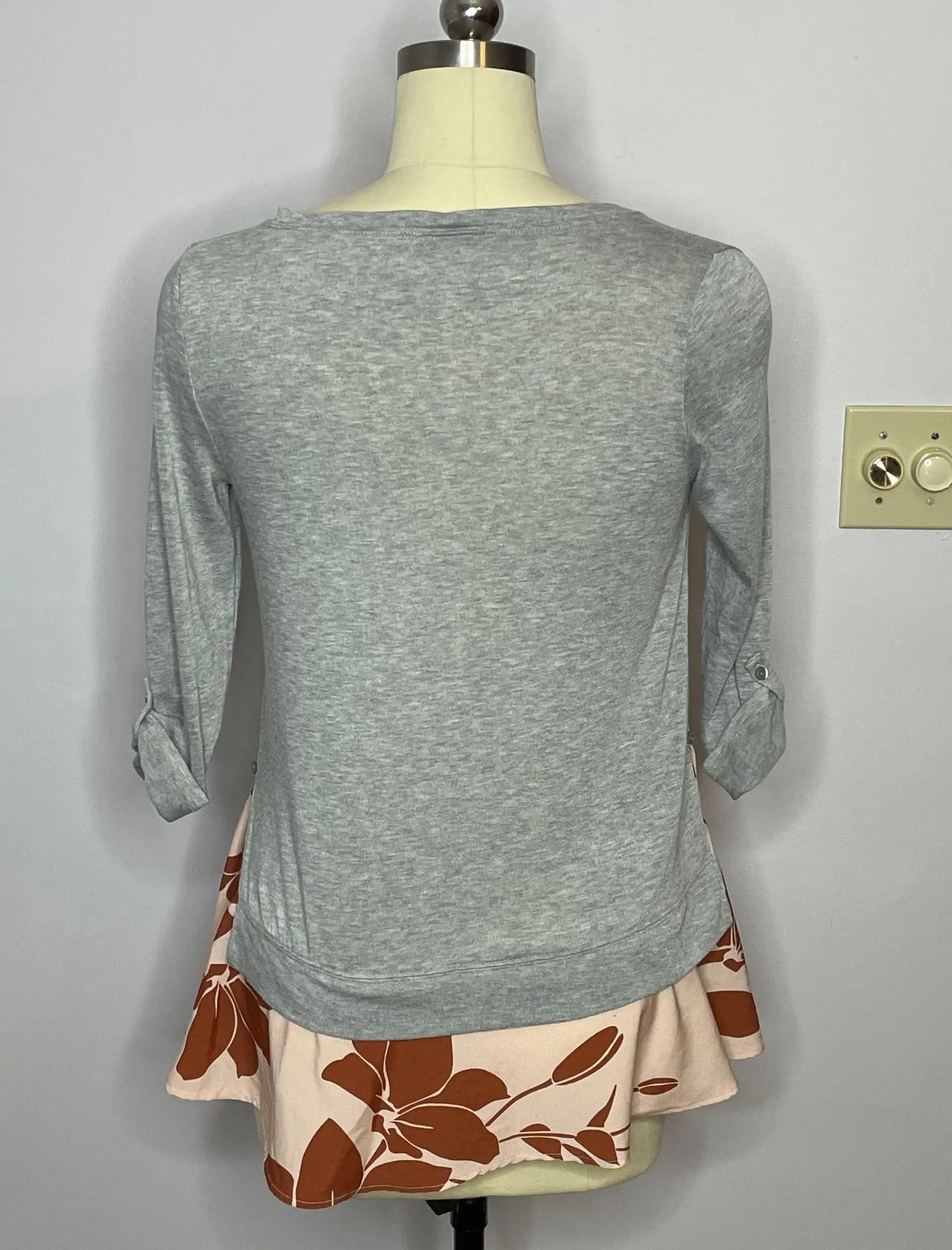 x Little Yellow Button Top- Petite - Image 4