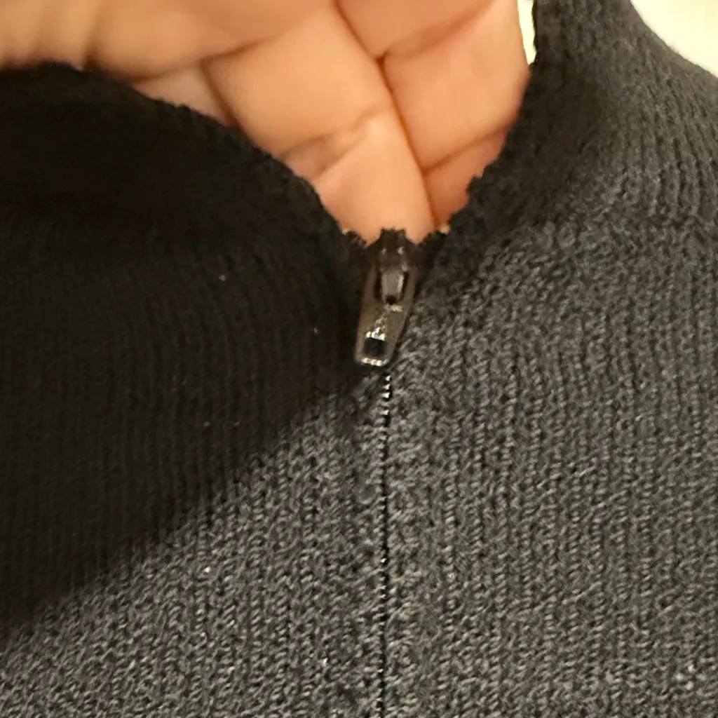 Black St. John Sportswear Sweater - Image 5