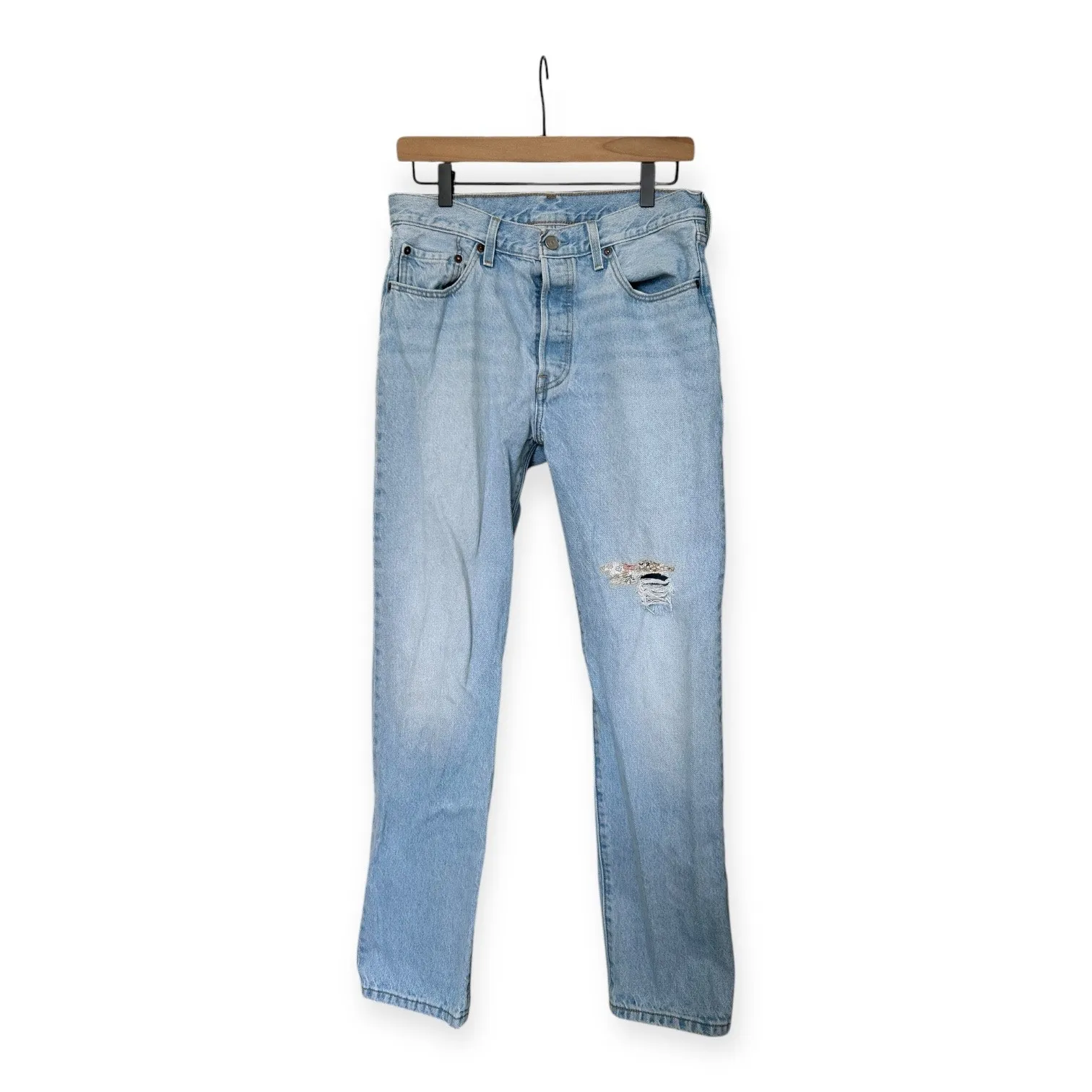 Levi Strauss & Co Women's 501 150th Anniversary Light Wash Floral Patch 29x30 - Image 2