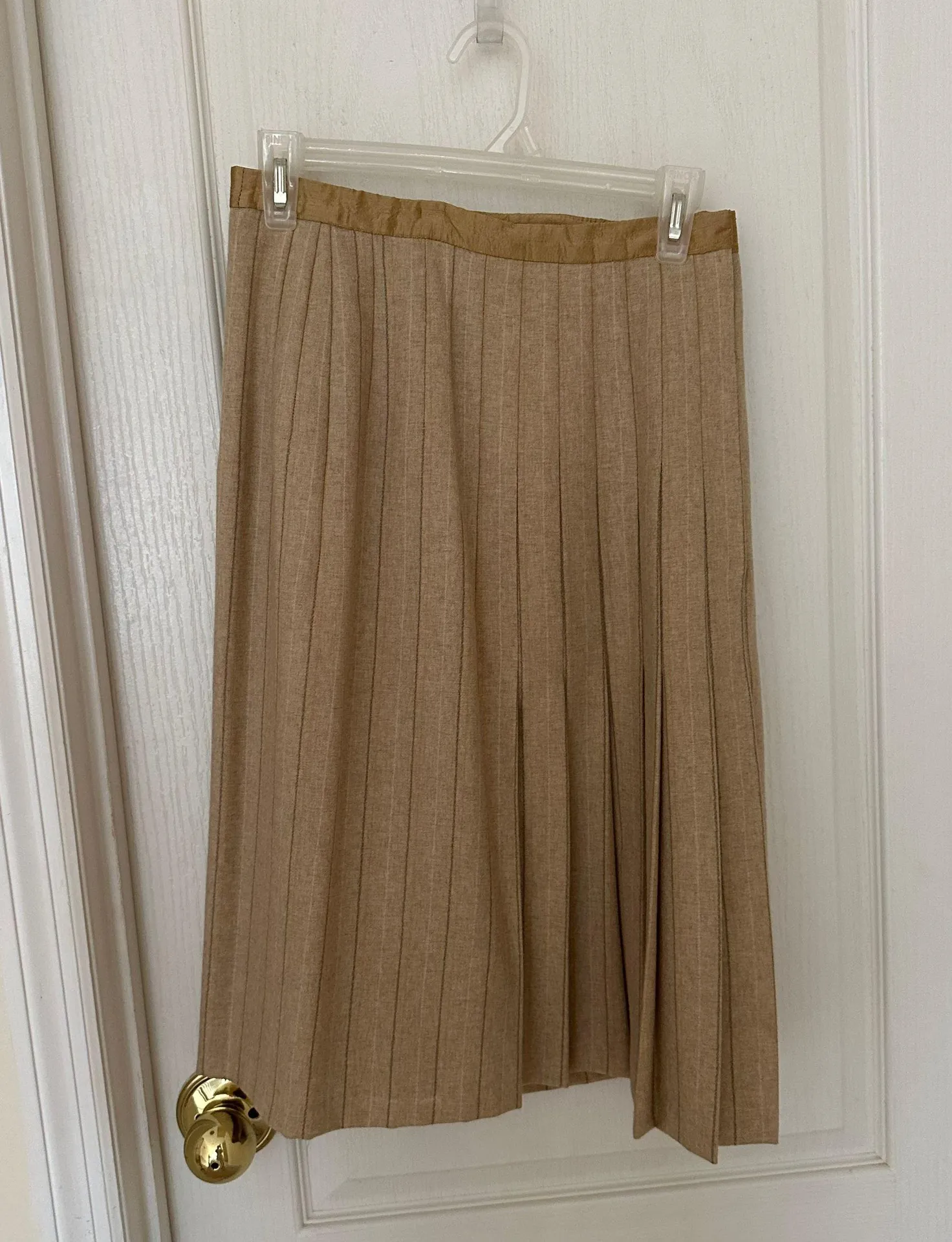 New  Woman’s Beige Skirt with Side Pleats, Sz M/L (see measurements) - Image 2