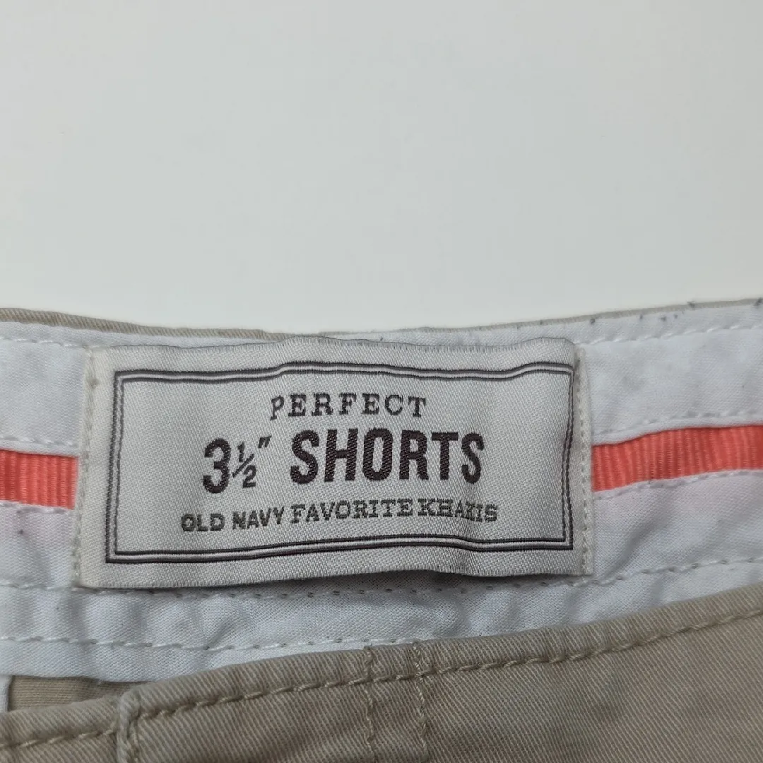 Old Navy Khaki Shorts Perfect 3.5" Beige Rolled Oats Womens Size 12 - Image 2