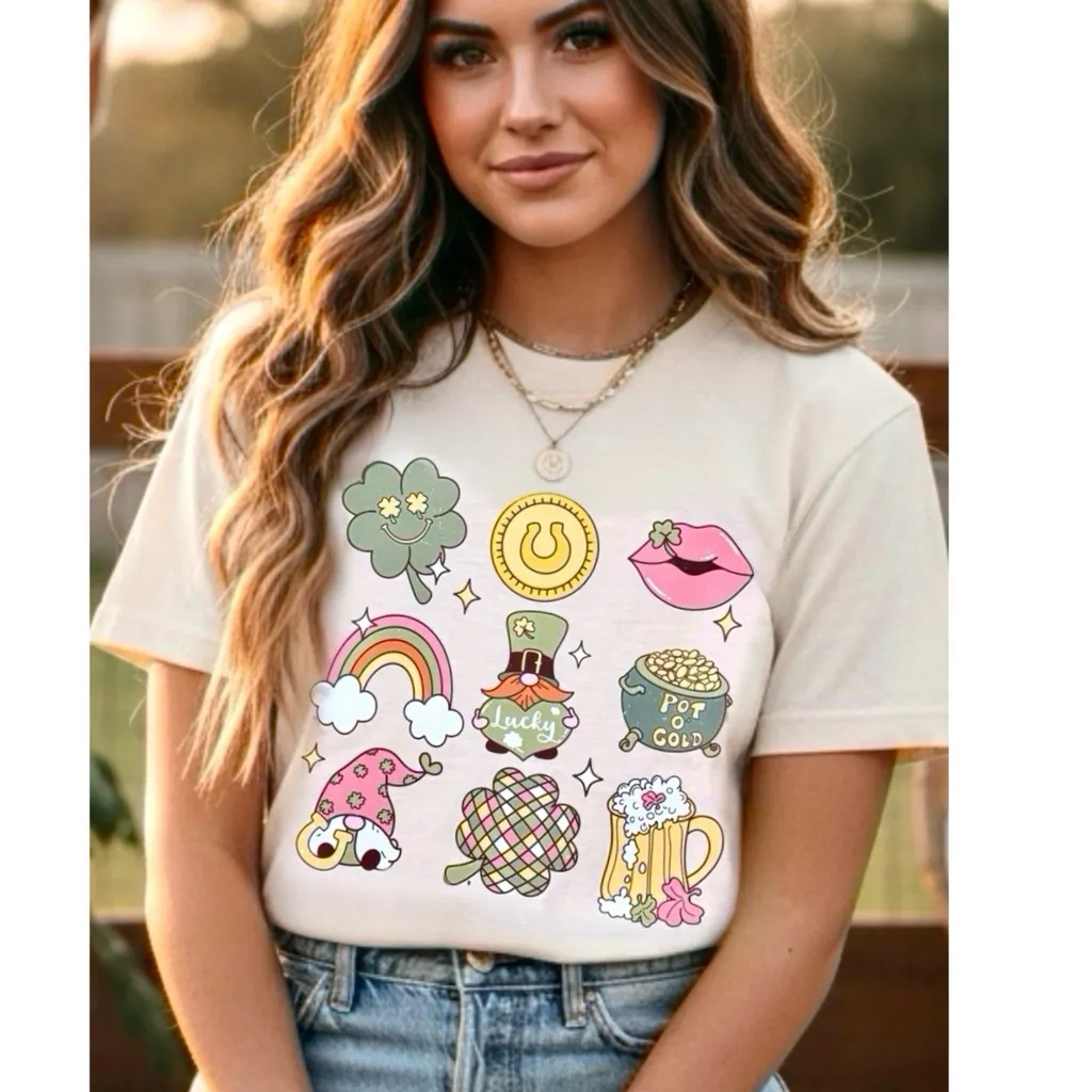 ST PATRICKS Shirt Women Small Cream Gnome Lucky Retro Graphic Tee Trendy Boho - Image 3