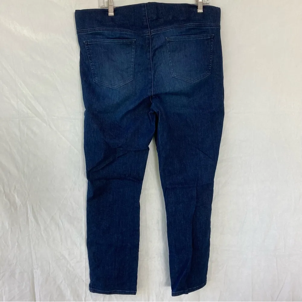 Skinny Ankle Pull-On Jeans With Side Slits - Image 6