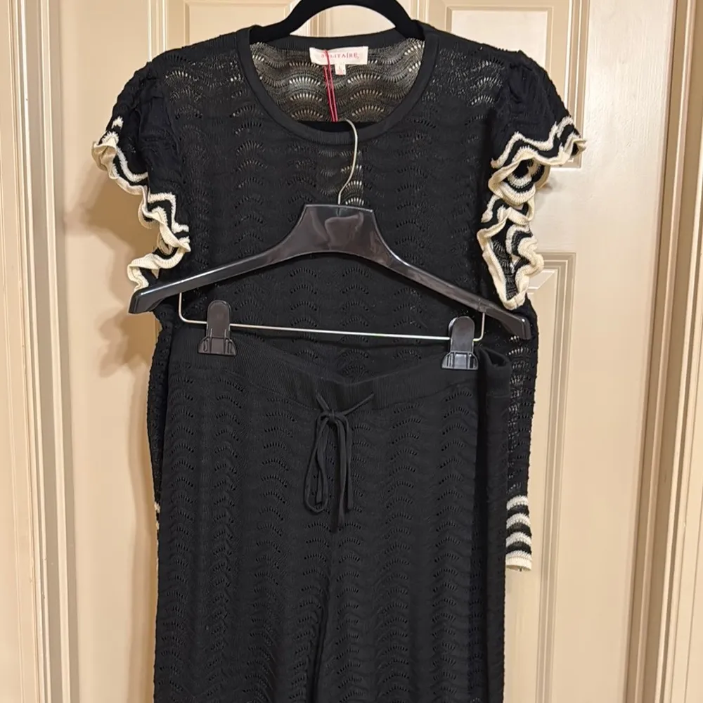 Solitaire Black and White Crochet Set with Scalloped Sleeves - Image 4