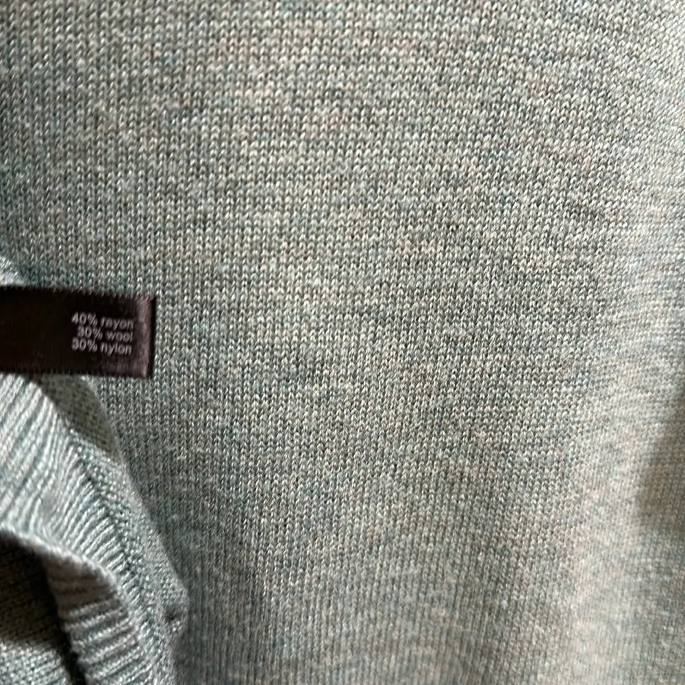 The Limited medium back zip thin sweater - Image 6